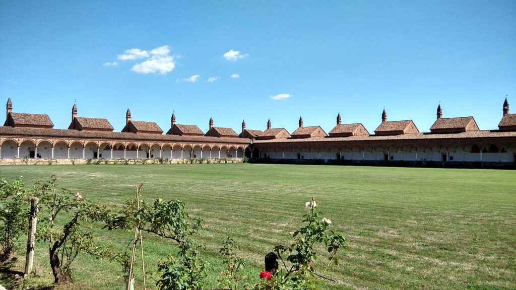 방방곳곳의 예약 방식은 왜 다를까